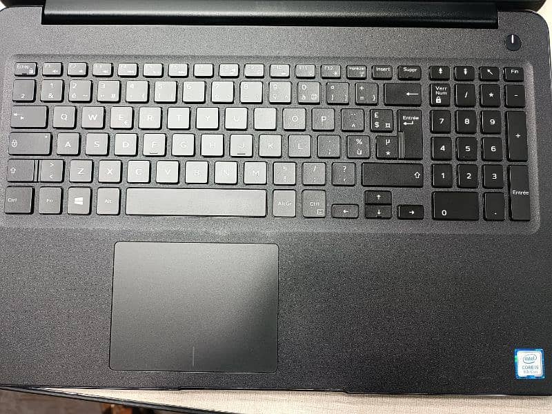 DELL Latitude 3500 3