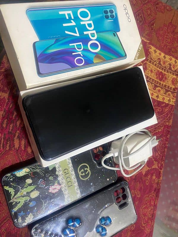 oppo f17pro 8/128 full box with charger box 0