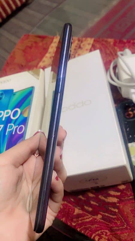 oppo f17pro 8/128 full box with charger box 1