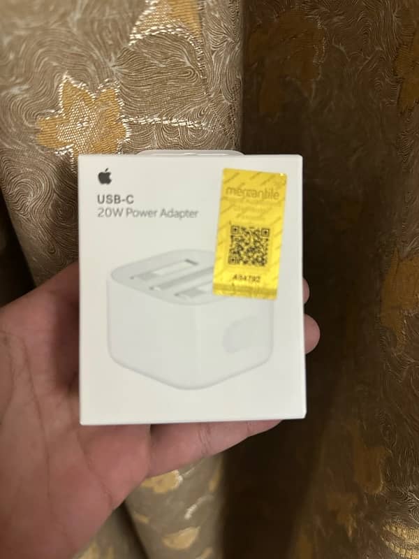 iPhone 15 pro max adapter new unused 100% Orgnal. 1