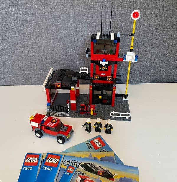 Lego fire station set 0