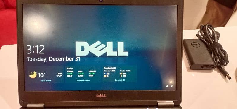 Dell Latitude E7450 - 8GB RAM | 500GB Storage | Excellent Condition 4