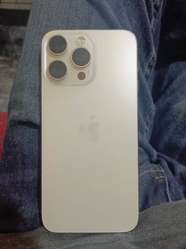 iPhone 15 pro max white JV 2