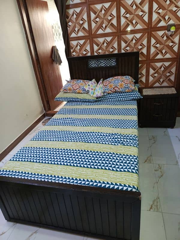 single bed with side table & mattress 0