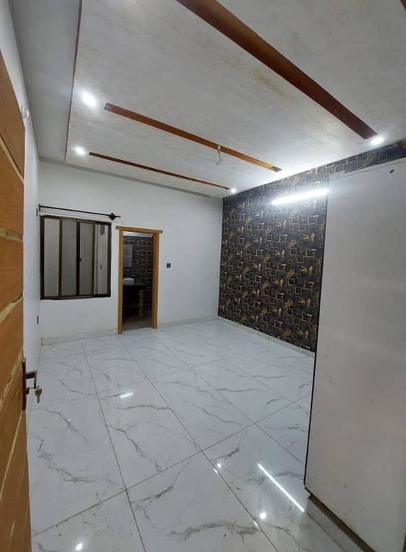 Portion available for rent Gulshan-e-iqbal block 1 5