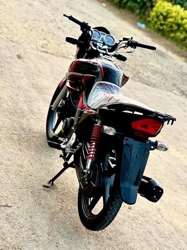 Honda 150f new 125 4