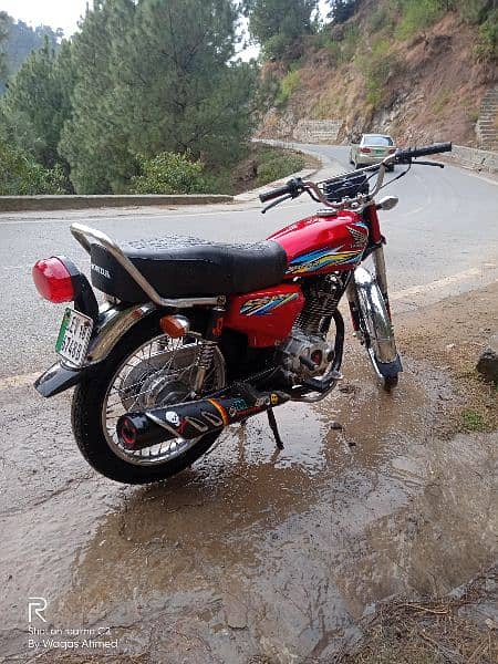 Honda 125 18 model Lahore number 4