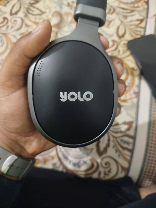 YOLO wireless Headphone 7