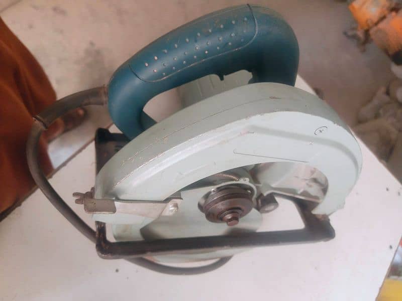 MaX . . 7inch grinder 1100watt good condition 3