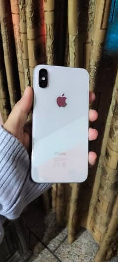 IPHONE X MINT CONDITION FACTORY UNLOCKED NON PTA