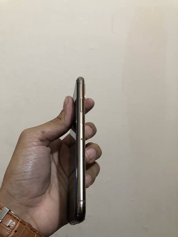 I Phone XS (Factory Unlocked) for sale 1