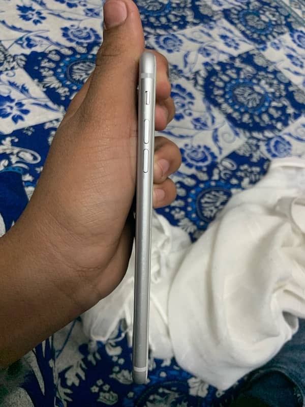 iphone 8 plus pta aproved 64gb 69heath all janian not open 3