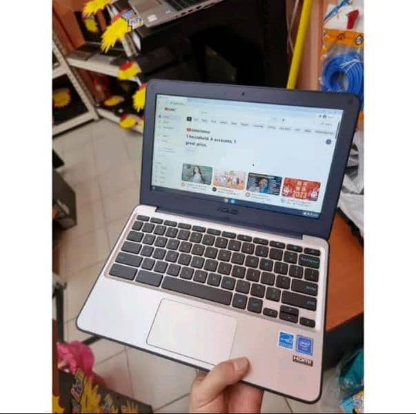 Asus c202S Chromebook Laptop available for discounted price 1