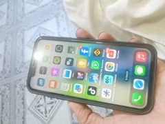 iPhone 11 64 gb vj ESIM on all okay