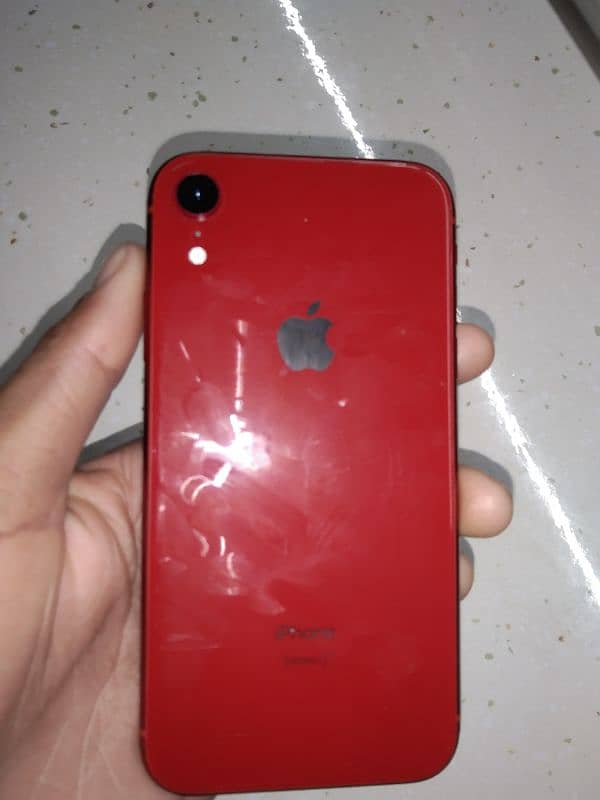 I phone xr ha 10 by 9 all ok ha wither pik ha 3