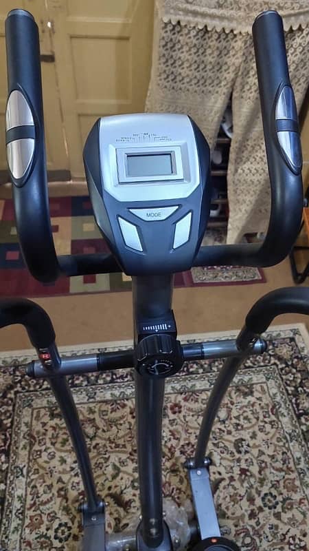 Elliptical trainer 2