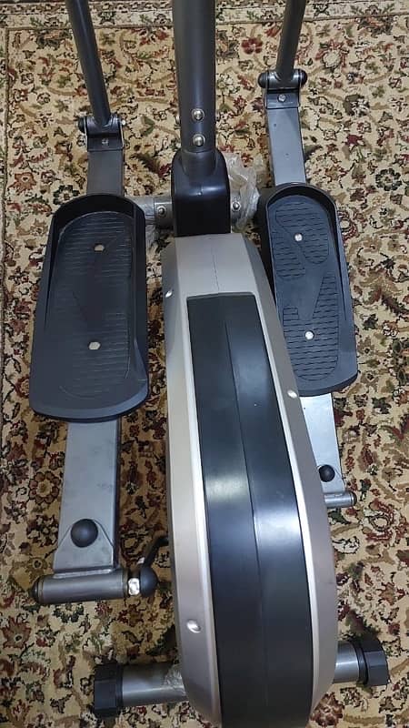 Elliptical trainer 5