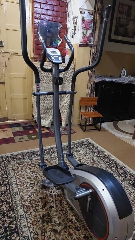 Elliptical trainer 6