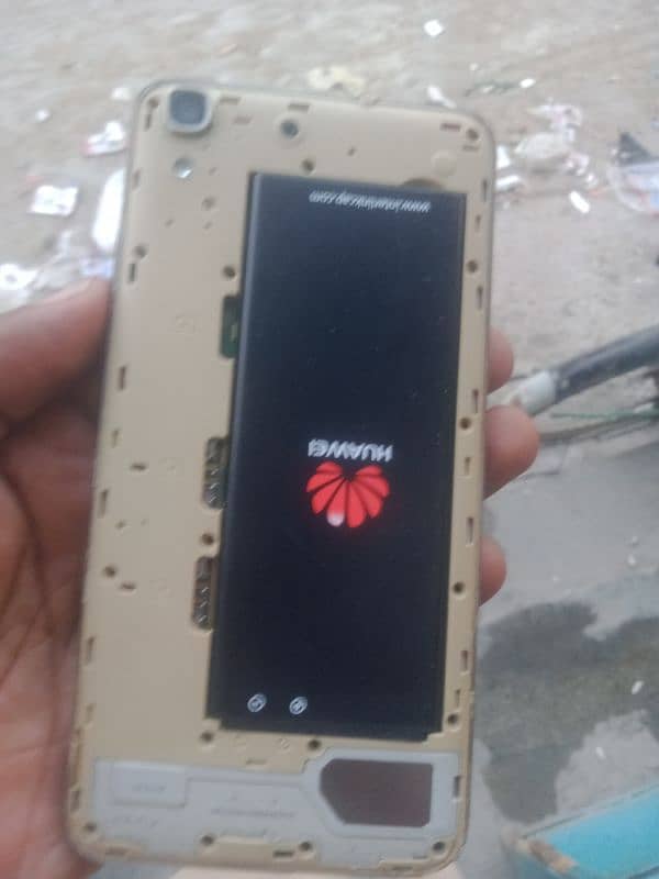 Huawei y6 for sale 1