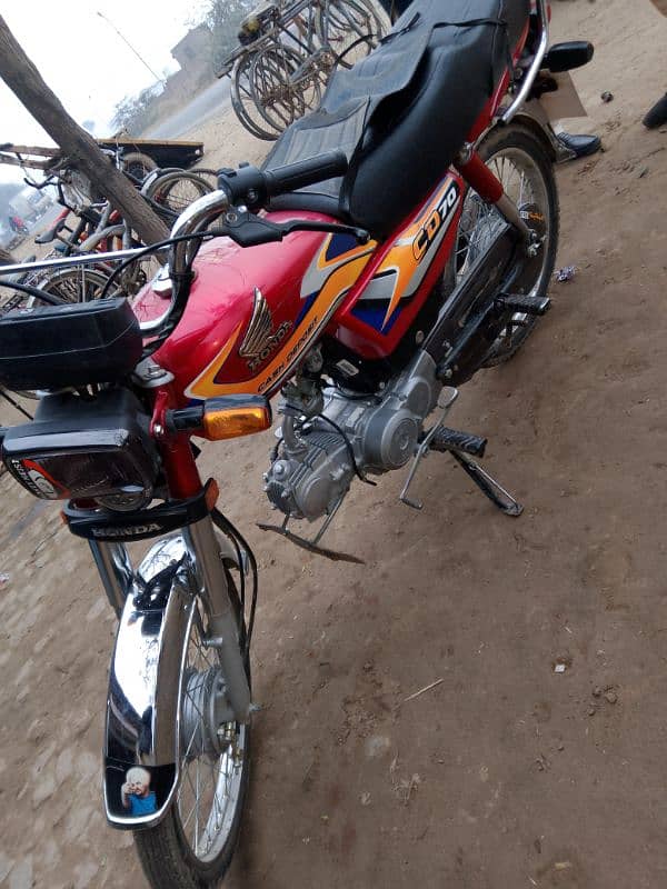 Honda 70 2024/25 newo baike for sale nambr lga hua hai 4