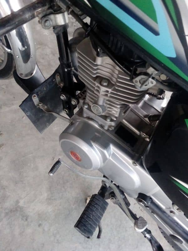 Honda 125.22/23 model all punjab number 1