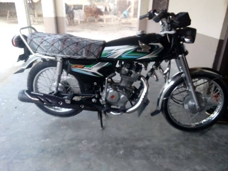 Honda 125.22/23 model all punjab number 6