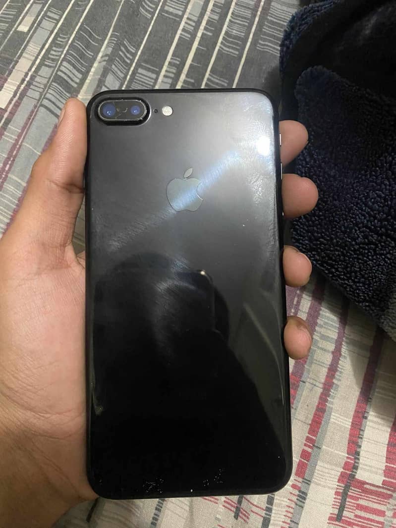 Apple iPhone 7 Plus 8