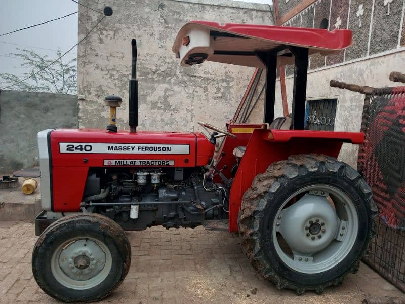 Massey Ferguson 240 0