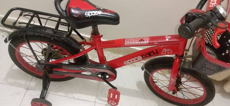 Bache Ki cycle red colour black colour new condition 3