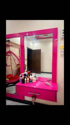 vanity for sale dressing table excellent condition new condition