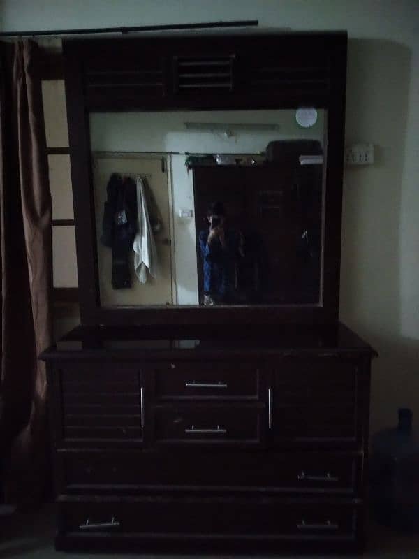 dressing table 2