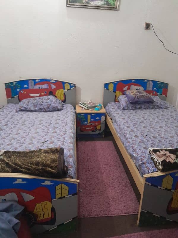 pair of single bed 1