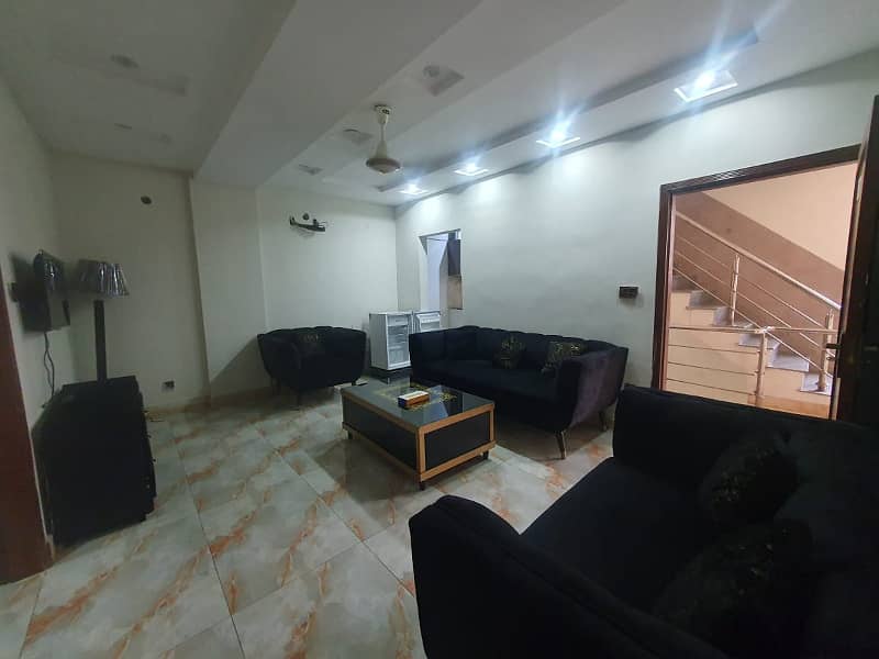 One Bed Apartment For Rent Per day Avil For familes 3