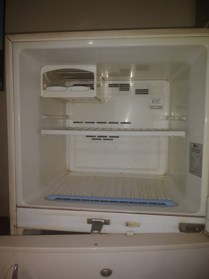 Used LG Fridge. 1