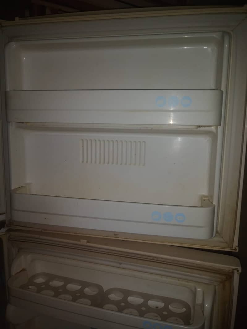 Used LG Fridge. 6