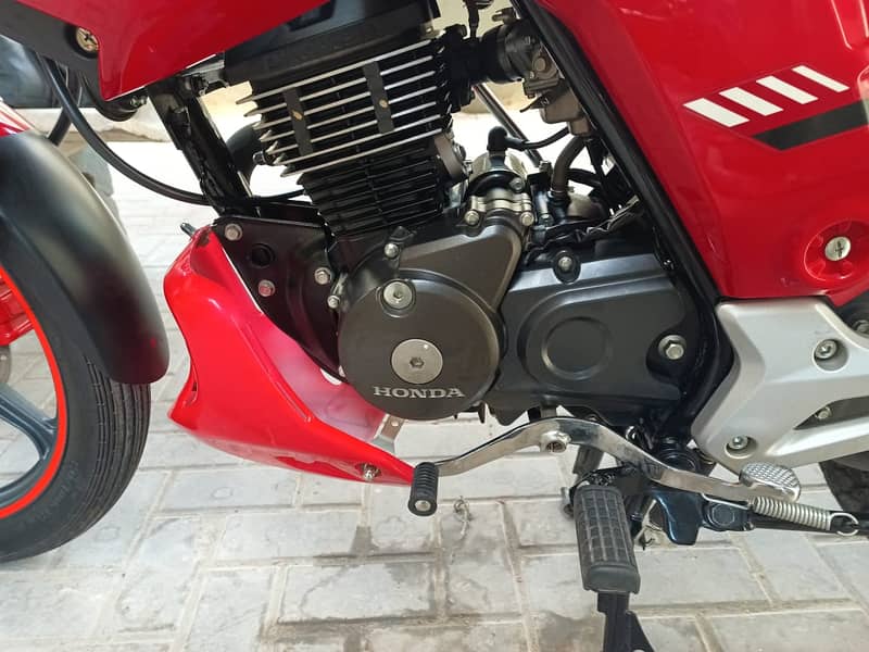 Honda CB 150F 2023 (Almost New) 5