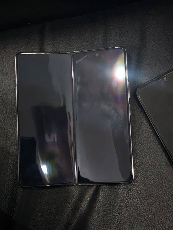 Samsung Galaxy Z fold 5 3