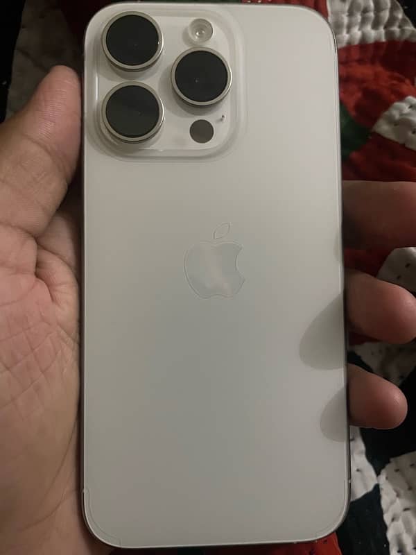 Iphone 15 pro 0