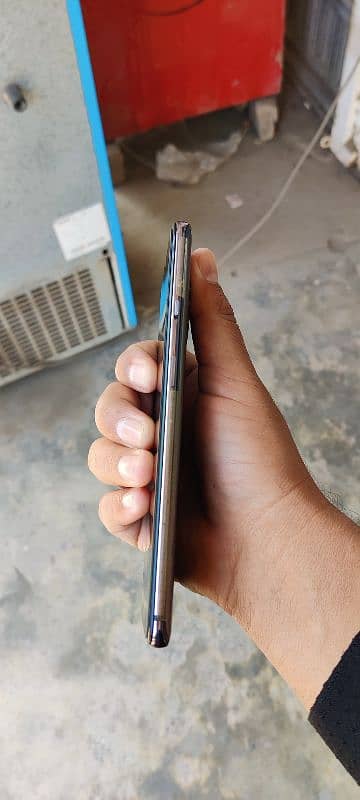 one plus 7t 8/256 5