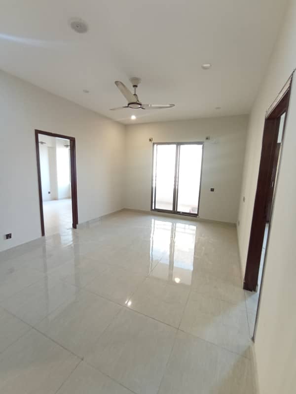 THREE BEDROOM FLAT FOR SALE ON INVESTOR RATE IN DHA PHASE 2 ISLAMABAD. 11