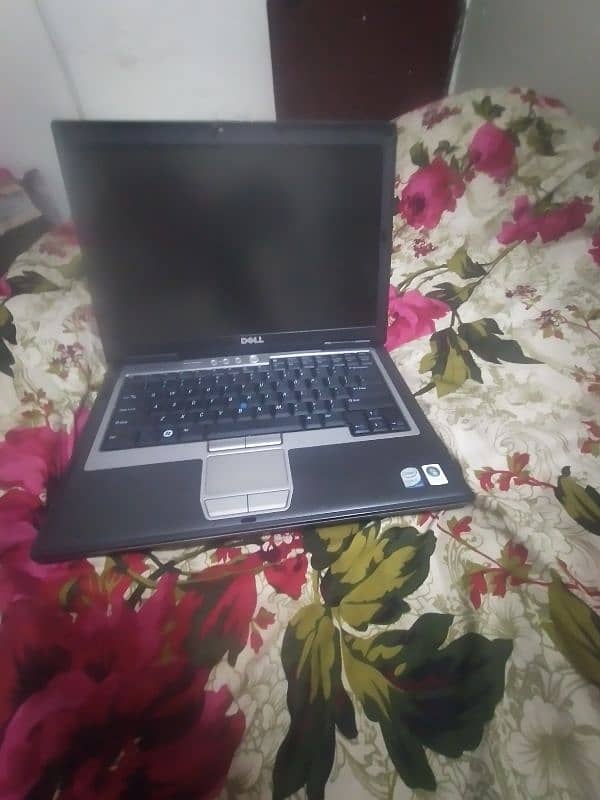 laptop ke sath 5 item free 3