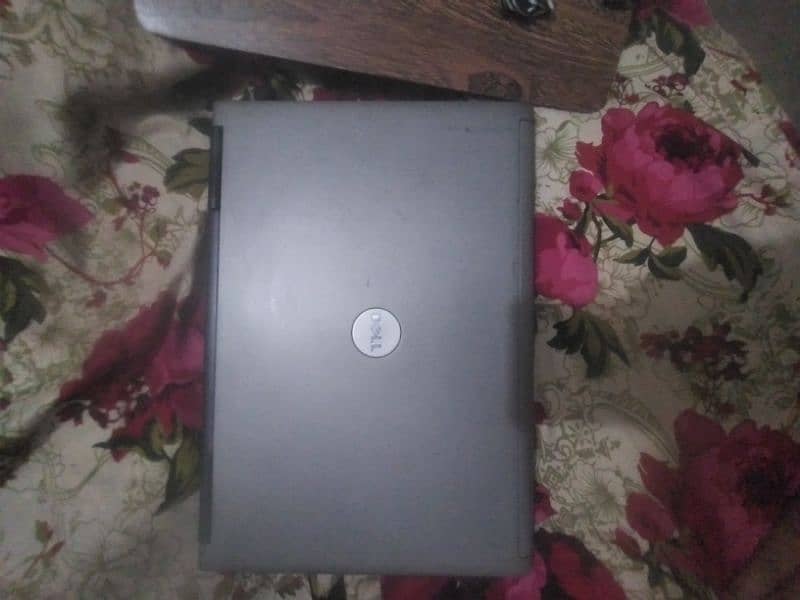 laptop ke sath 5 item free 4