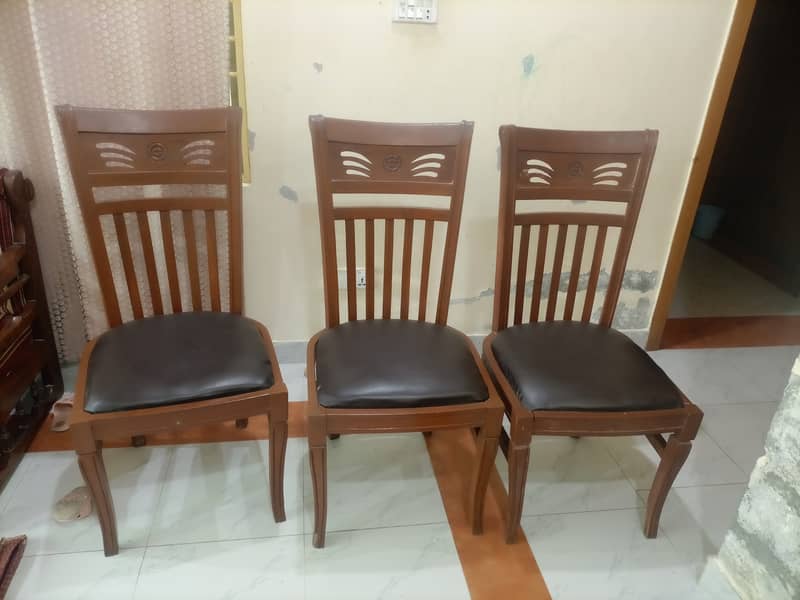 Dinning Table with 4 chairs 3