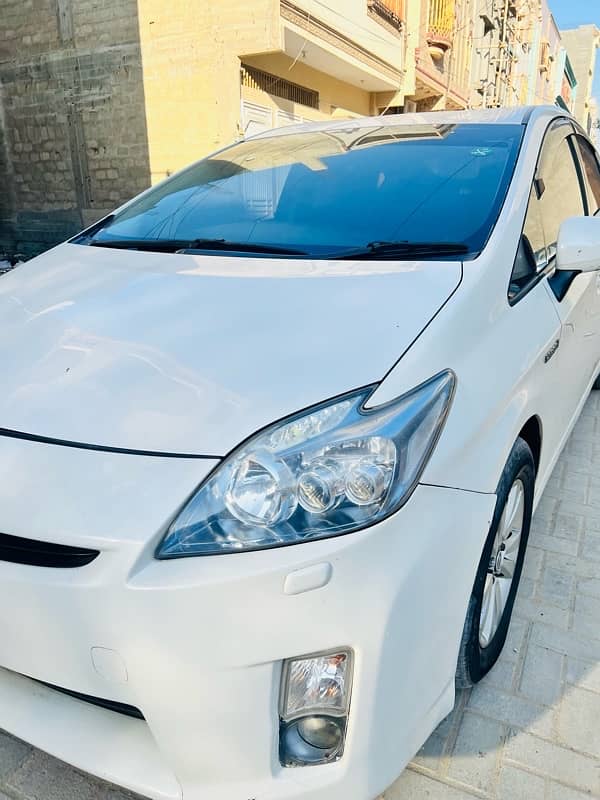 Toyota Prius G Touring Selection Package 0