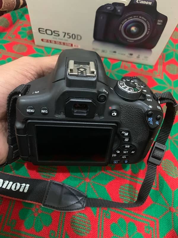 canon 750d with box 1