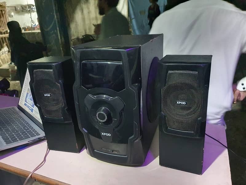 xpod heavy woofer used hain condion 9/10 hay 1