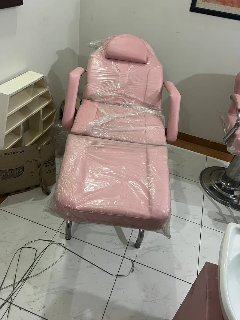 Salon Chair - makeup chair - cutting chair -Barber chair- Shampoo unit 3