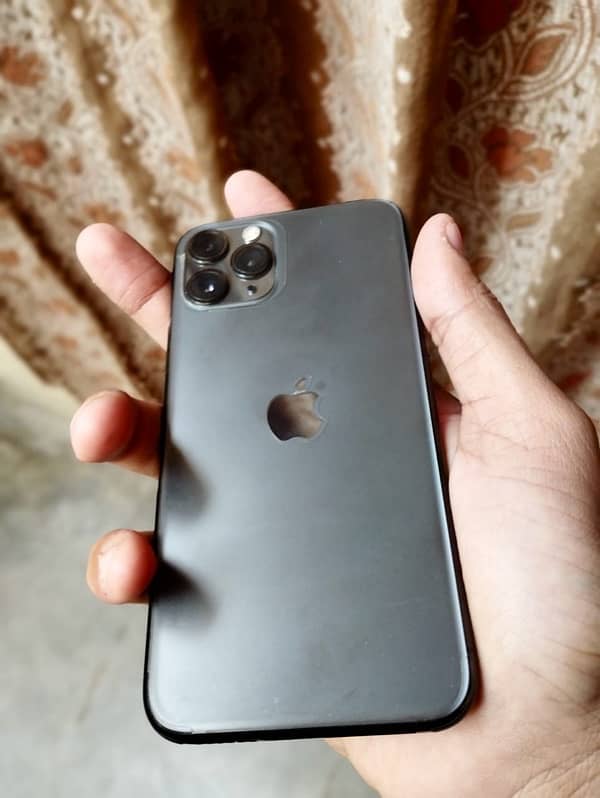 Iphone 11 pro 256 gb pta approved 0