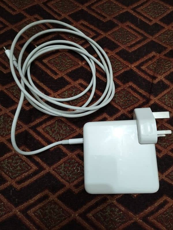 URGENT SALE . . . MacBook pro. . . 8