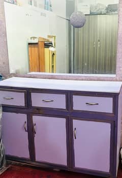 dressing table and mirror separte